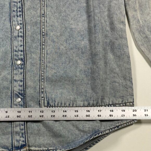 Wild Fable Shacket Shirt Womens XS Light Wash Denim Pearl Snap Western Rodeo - Picture 6 of 6